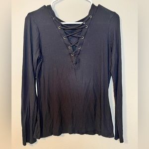 Jessica Simpson Large black long sleeve shirt. Worn but in good condition